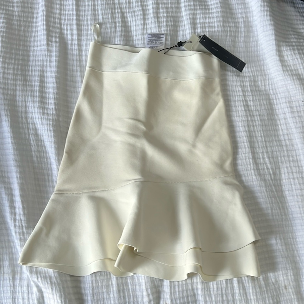 BCBG Max Azria white skirt with tags